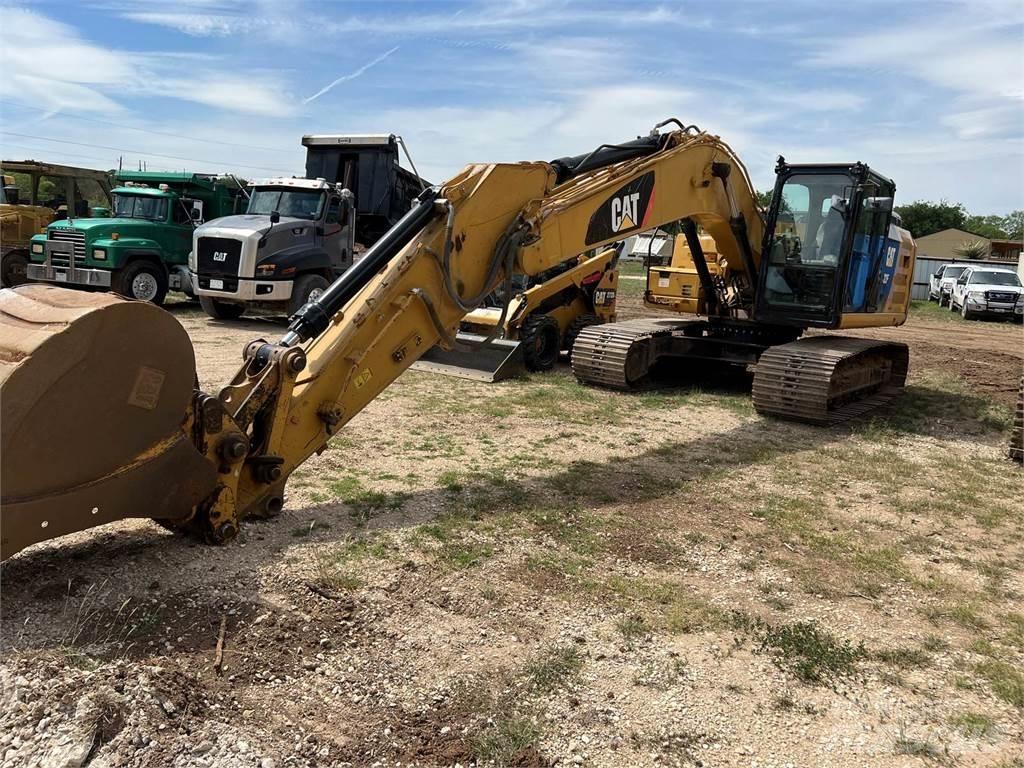 CAT 323FL Telakaivukoneet