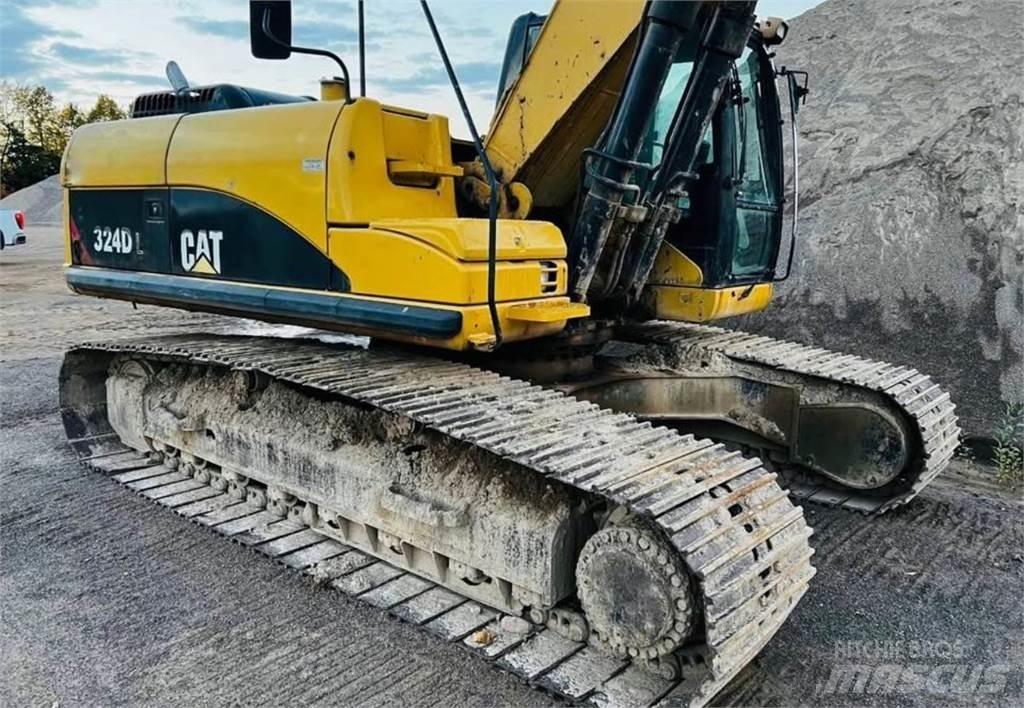 CAT 324DL Telakaivukoneet