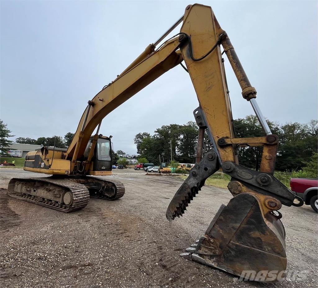 CAT 325 Telakaivukoneet