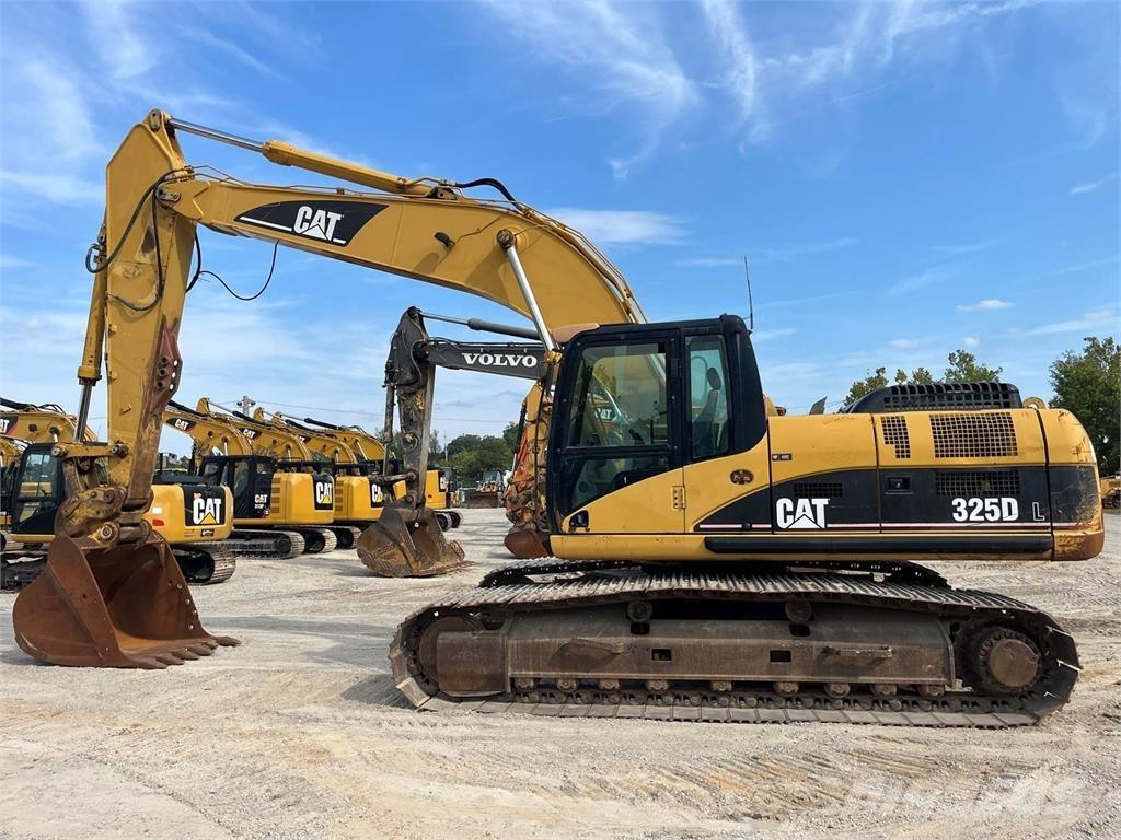 CAT 325DL Telakaivukoneet