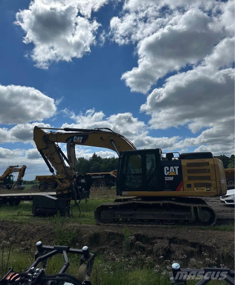 CAT 326FL Telakaivukoneet