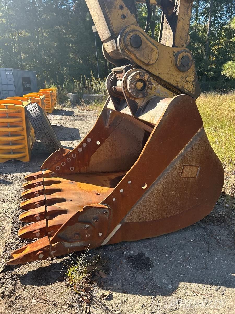 CAT 349FL Telakaivukoneet