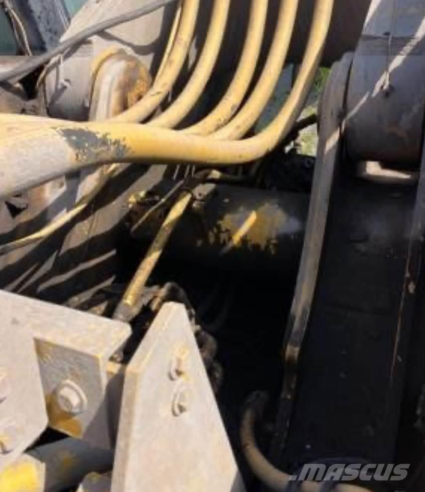 CAT 390FL Telakaivukoneet