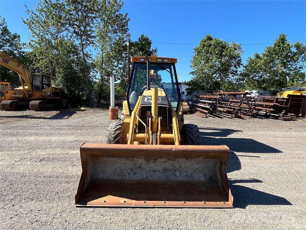 CAT 420D Kaivurikuormaajat