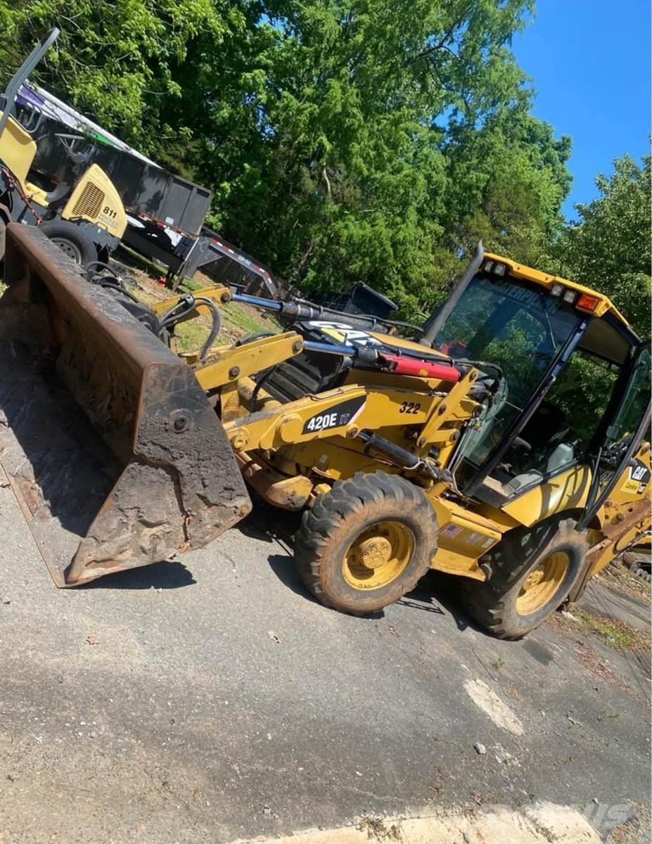 CAT 420E Kaivurikuormaajat