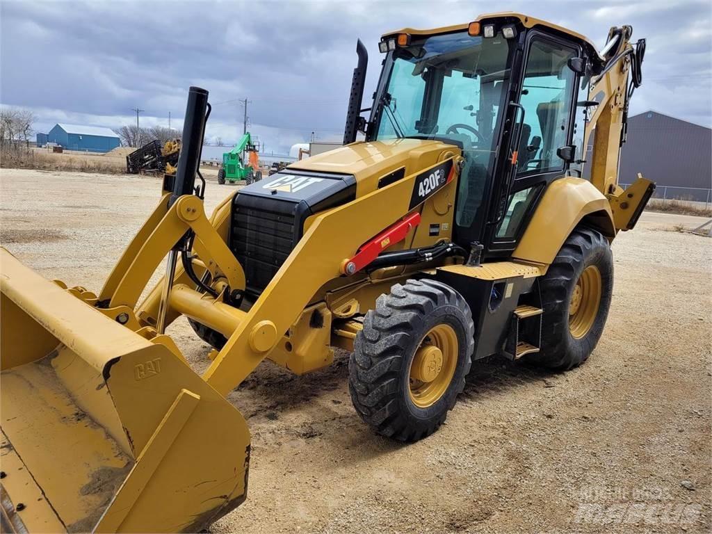 CAT 420F2 Kaivurikuormaajat