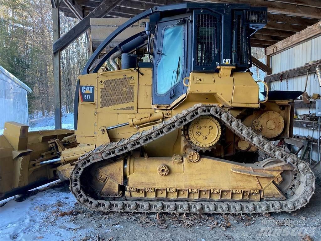CAT 517 Juontokoneet