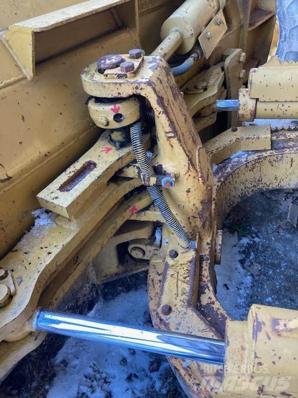 CAT 517 Juontokoneet