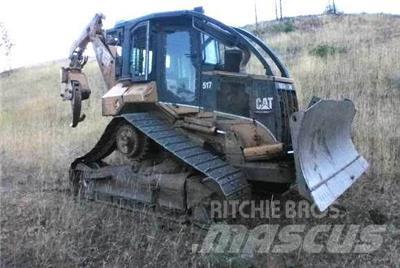 CAT 517 Juontokoneet