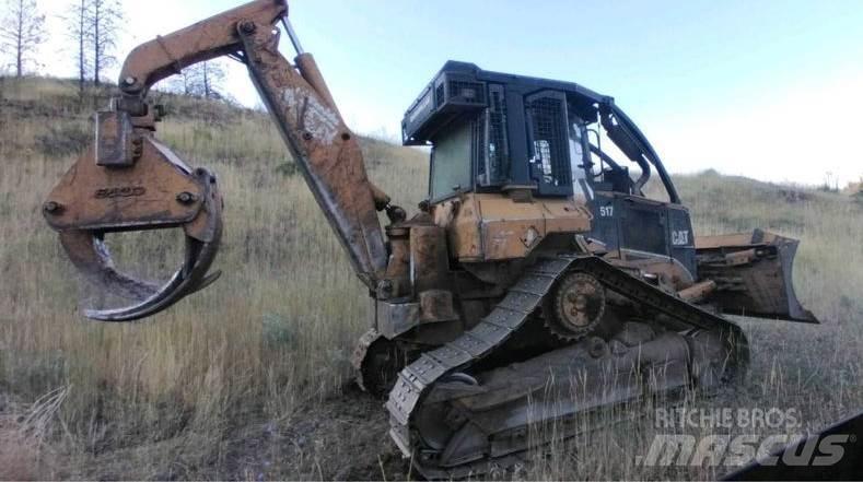 CAT 517 Juontokoneet