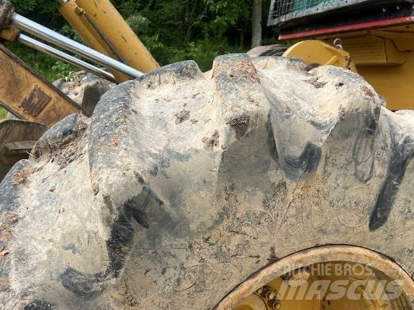 CAT 525 Juontokoneet