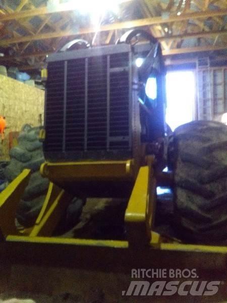 CAT 525C Juontokoneet