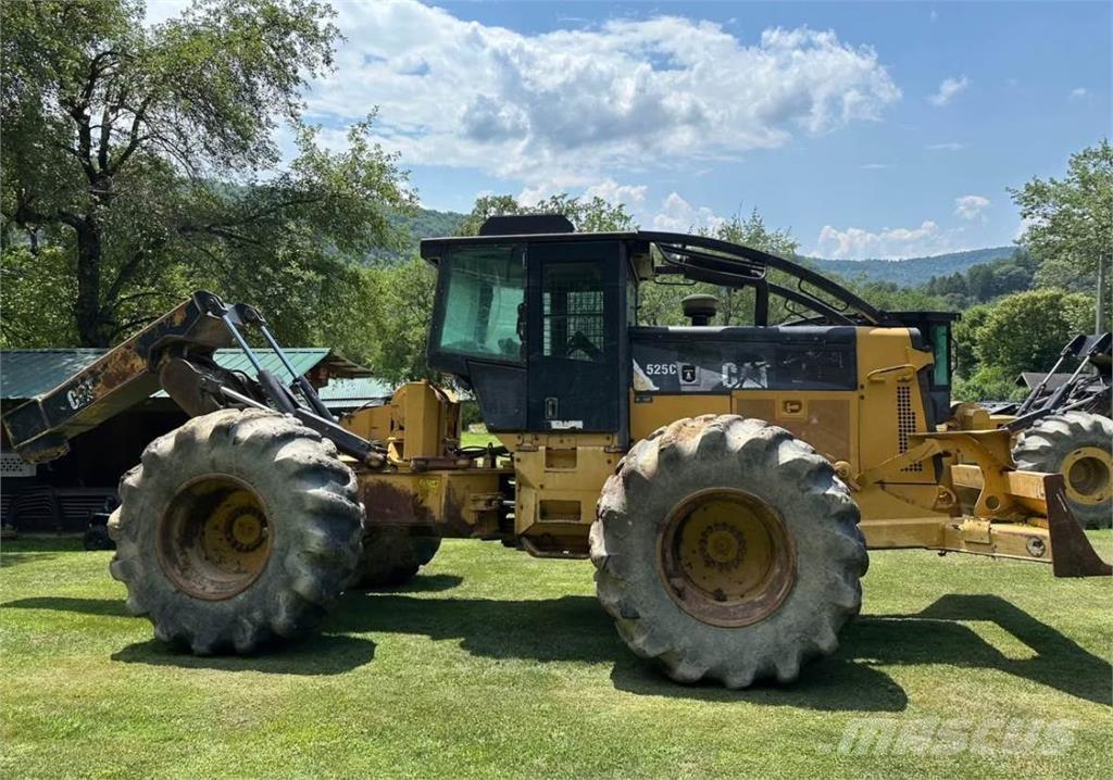 CAT 525C Juontokoneet