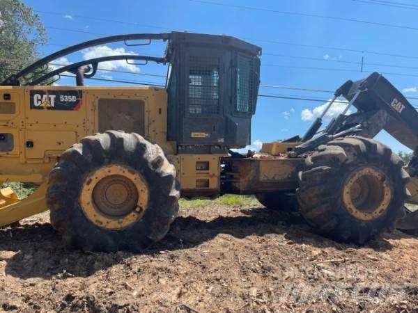 CAT 525D Juontokoneet