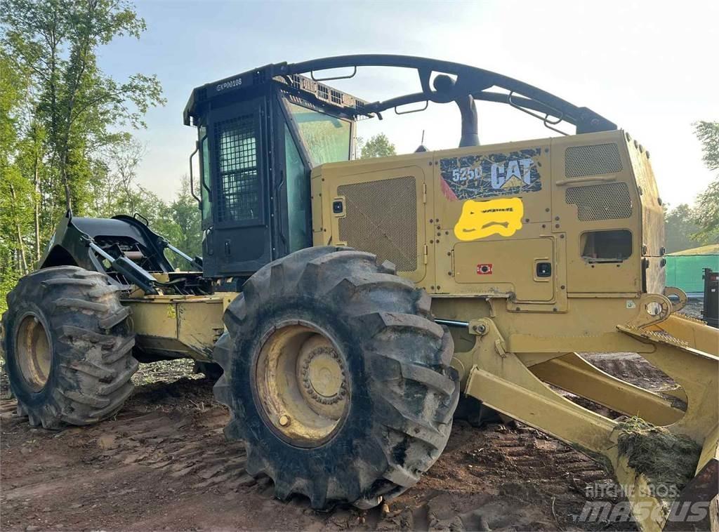 CAT 525D Juontokoneet