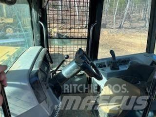 CAT 535B Juontokoneet