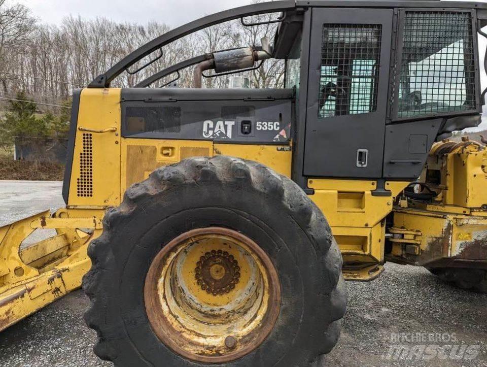 CAT 535C Juontokoneet