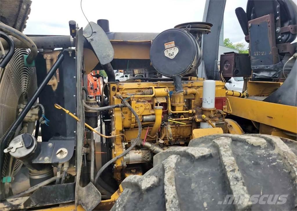 CAT 563C Tiivistyskoneet