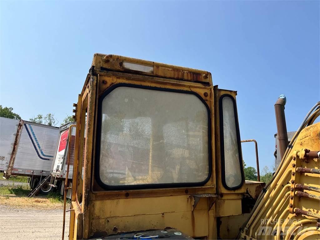 CAT 613C Kaavinvaunut