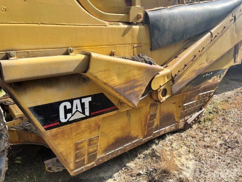 CAT 621E Kaavinvaunut