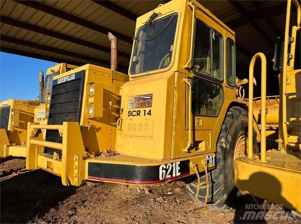 CAT 621E Kaavinvaunut