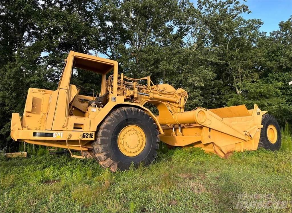 CAT 621E Kaavinvaunut