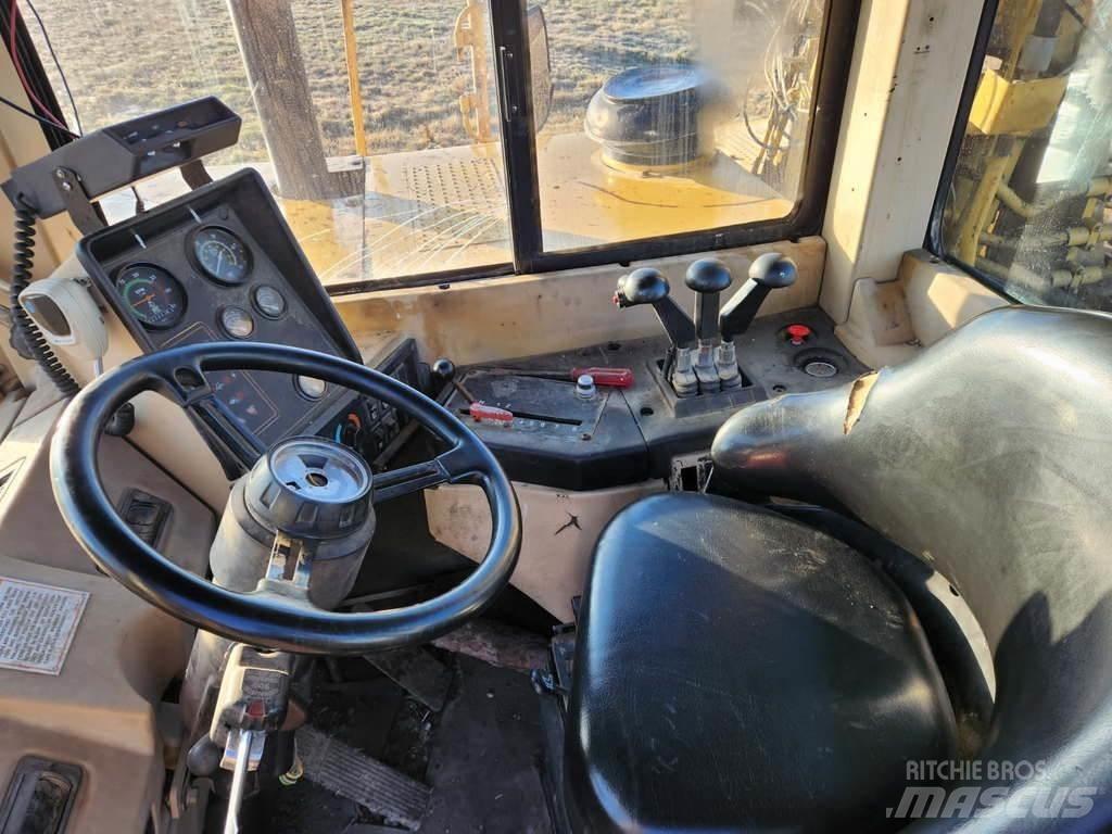 CAT 621F Kaavinvaunut