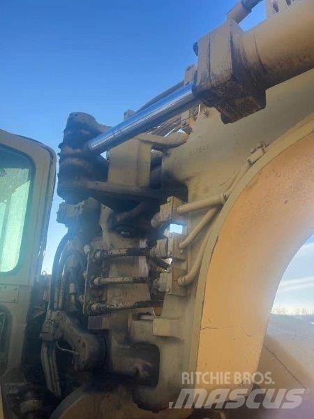 CAT 627B Kaavinvaunut
