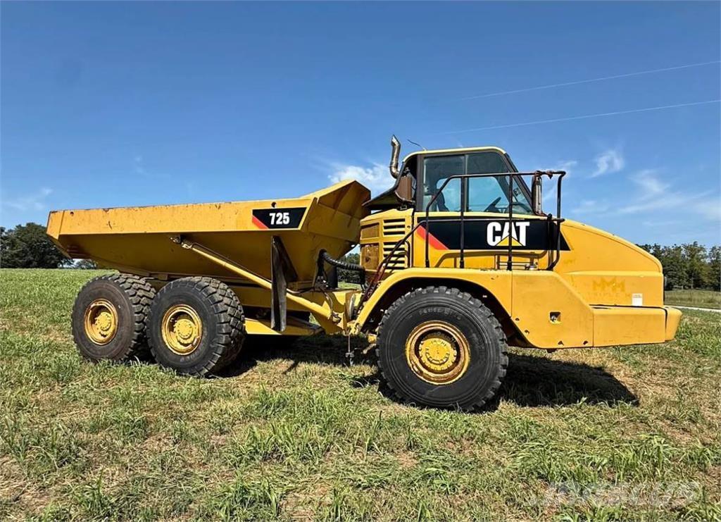 CAT 725 Dumpperit