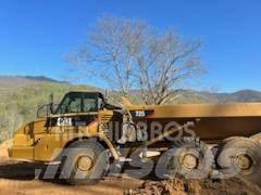 CAT 735 Pakettiautot