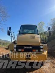 CAT 735 Pakettiautot