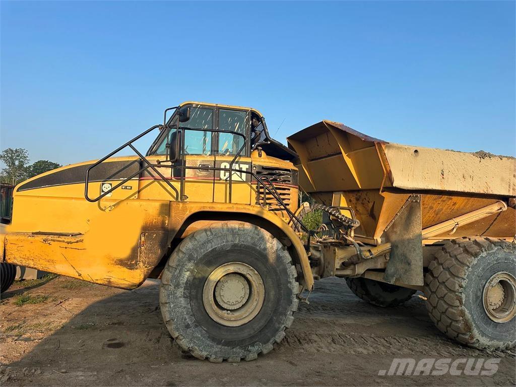 CAT 740 Dumpperit