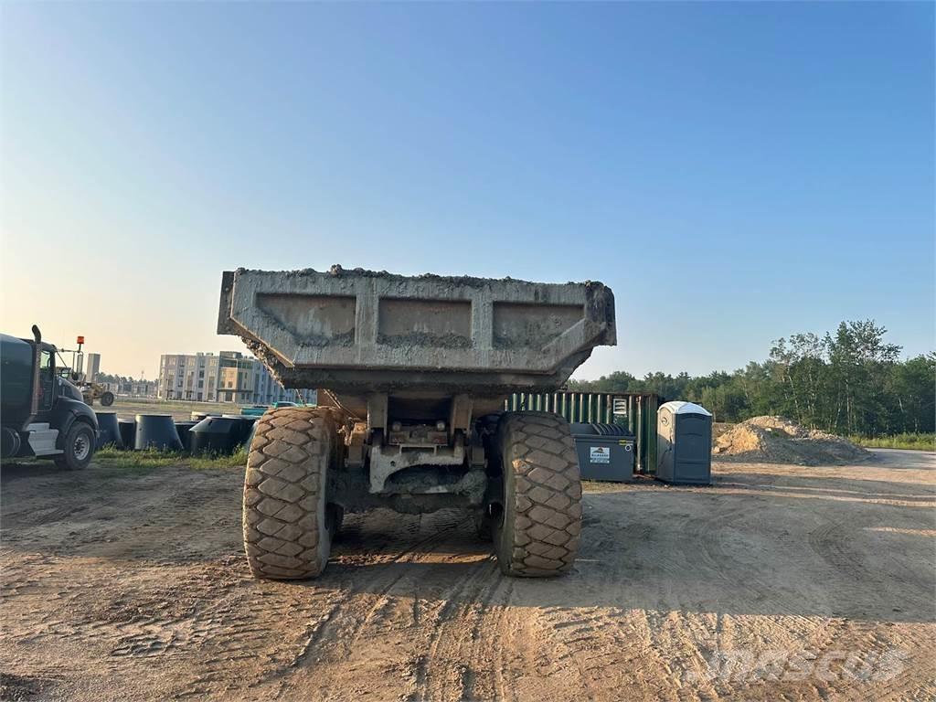 CAT 740 Dumpperit