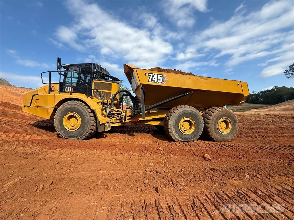 CAT 745 Dumpperit
