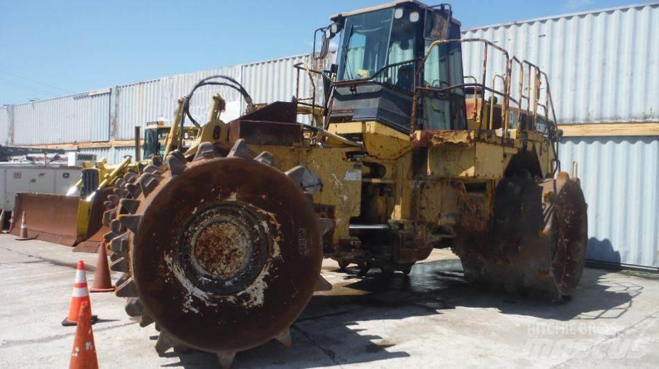 CAT 836G Kaatopaikkajyrät