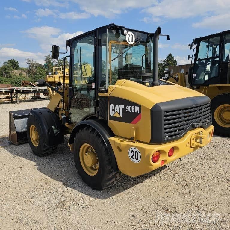 CAT 906M Pyöräkuormaajat