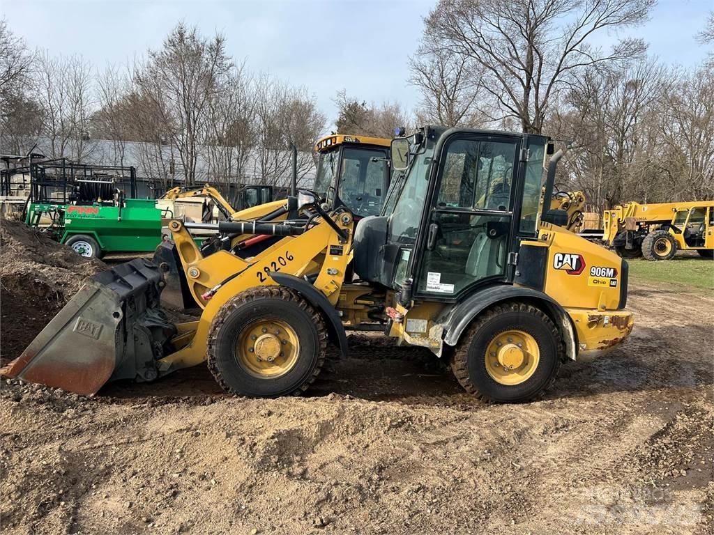 CAT 906M Pyöräkuormaajat