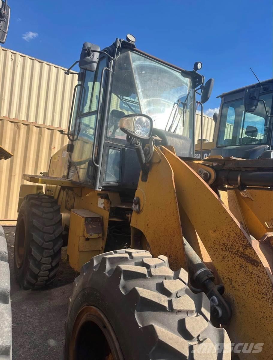 CAT 910M Pyöräkuormaajat