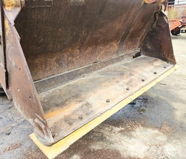 CAT 926E Pyöräkuormaajat
