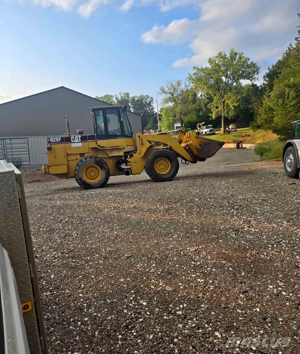 CAT 928F Pyöräkuormaajat