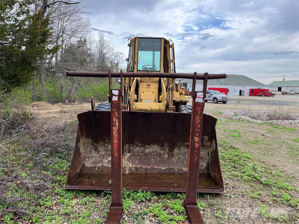 CAT 930 Pyöräkuormaajat