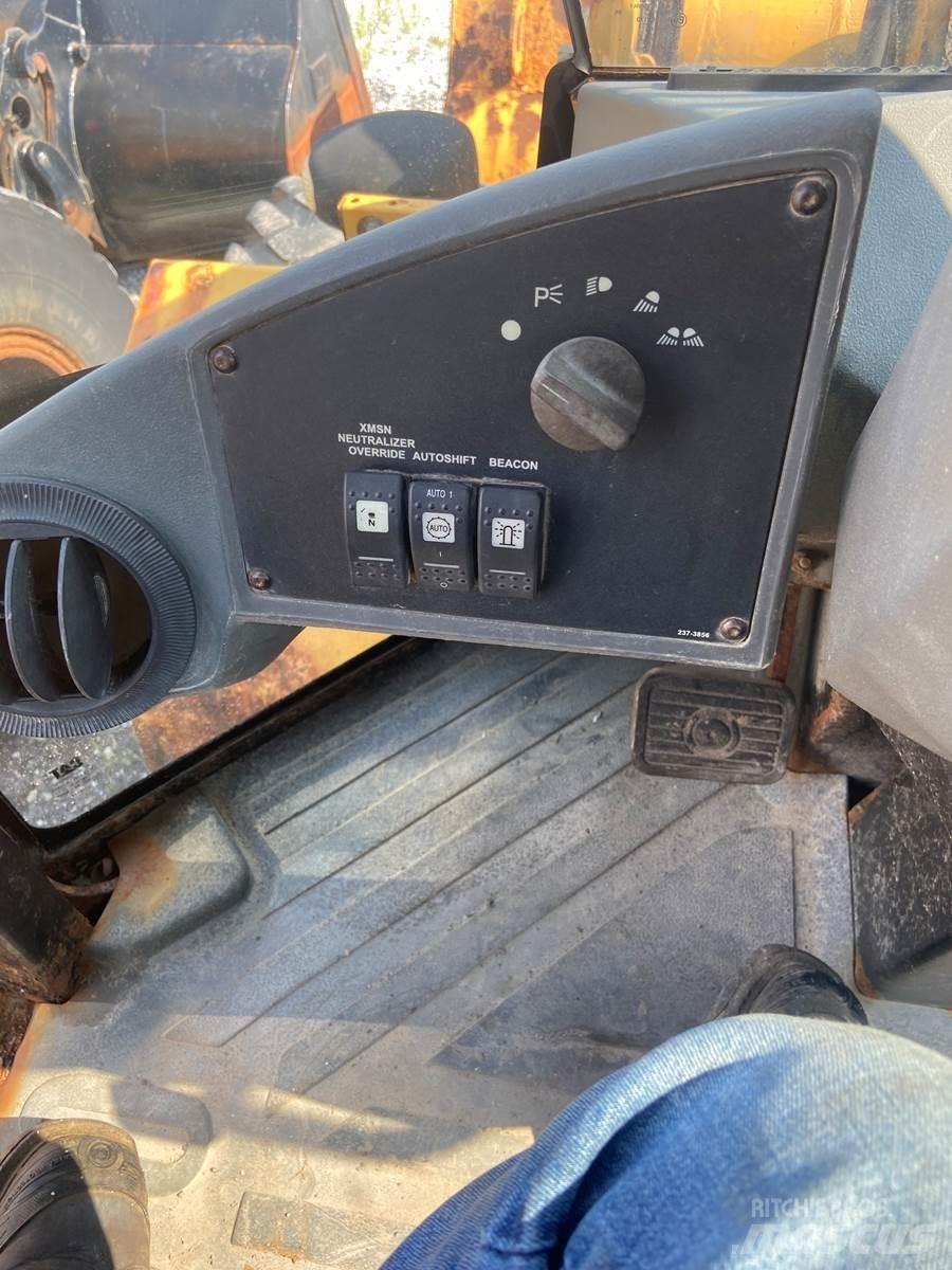 CAT 930G Pyöräkuormaajat