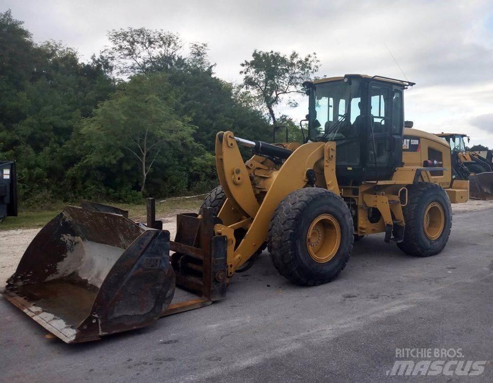 CAT 930M Pyöräkuormaajat