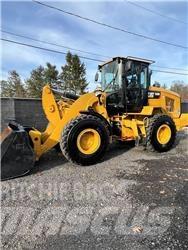 CAT 930M Pyöräkuormaajat