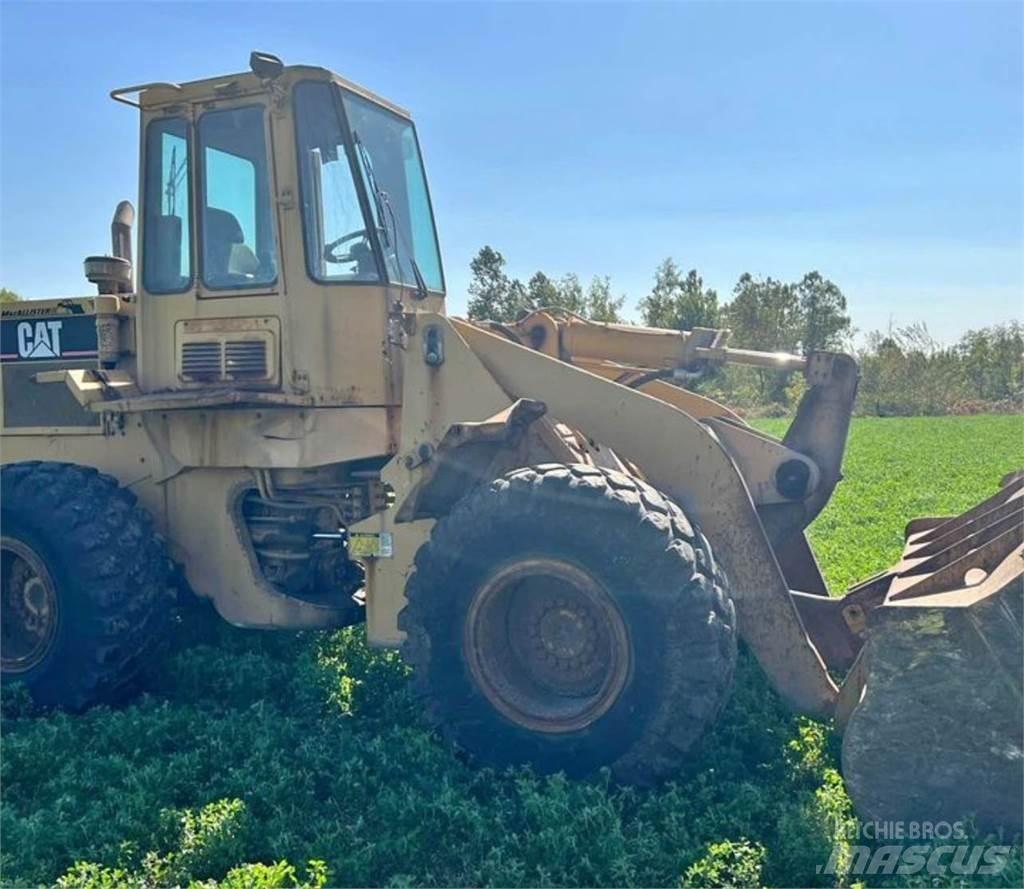 CAT 936F Pyöräkuormaajat