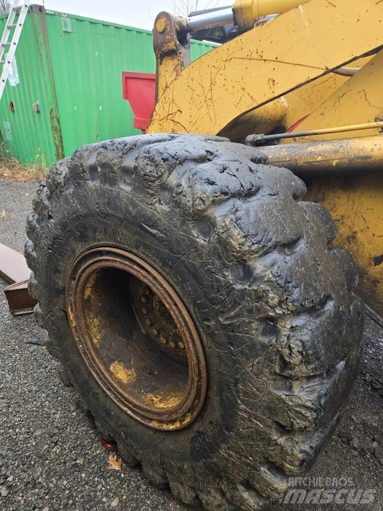 CAT 938F Pyöräkuormaajat