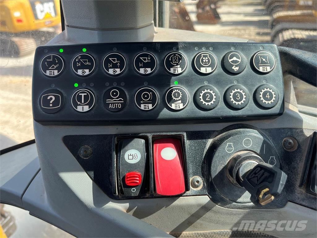 CAT 938K Pyöräkuormaajat