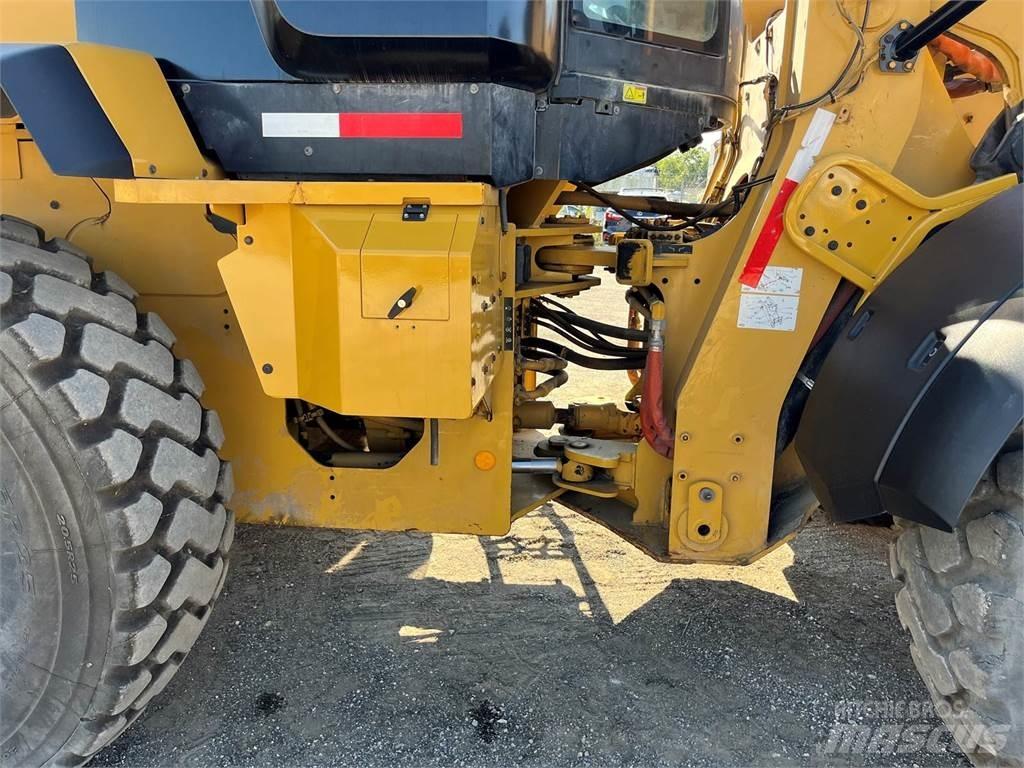 CAT 938M Pyöräkuormaajat