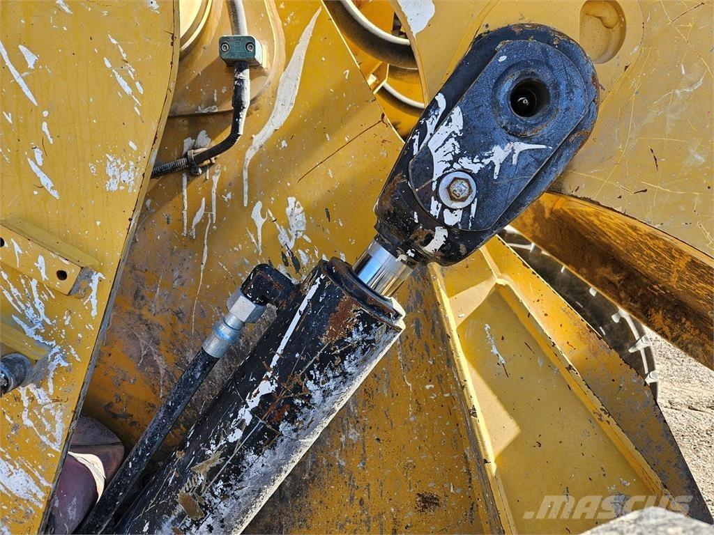 CAT 938M Pyöräkuormaajat
