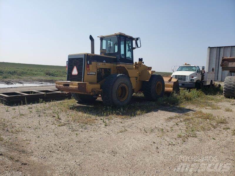 CAT 960F Pyöräkuormaajat